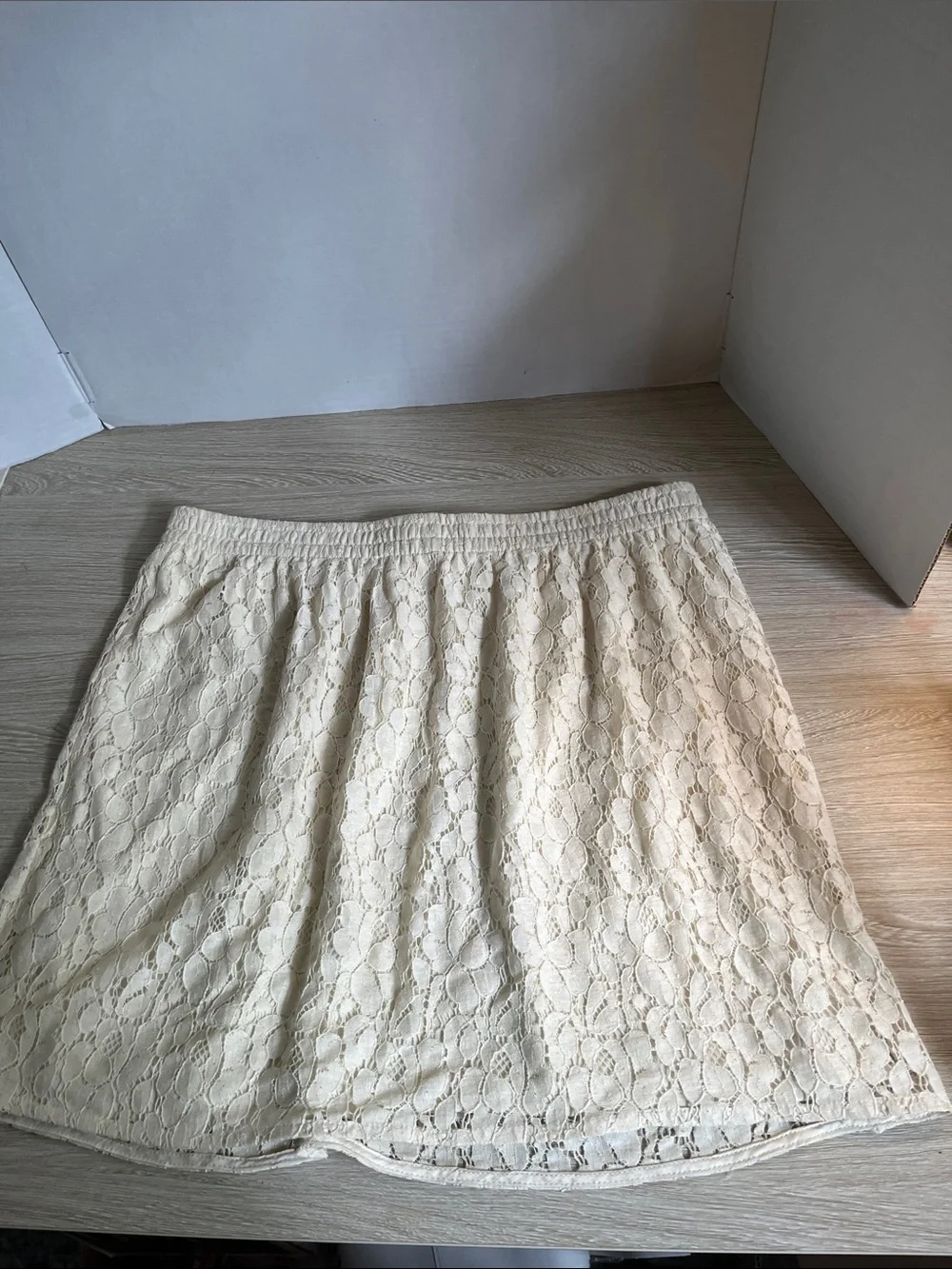 GAP Cream Lace A-Line Skirt